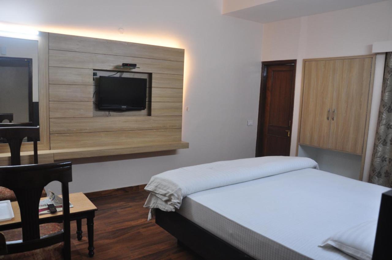 Hotel Park Regency Gorakhpur Exterior photo