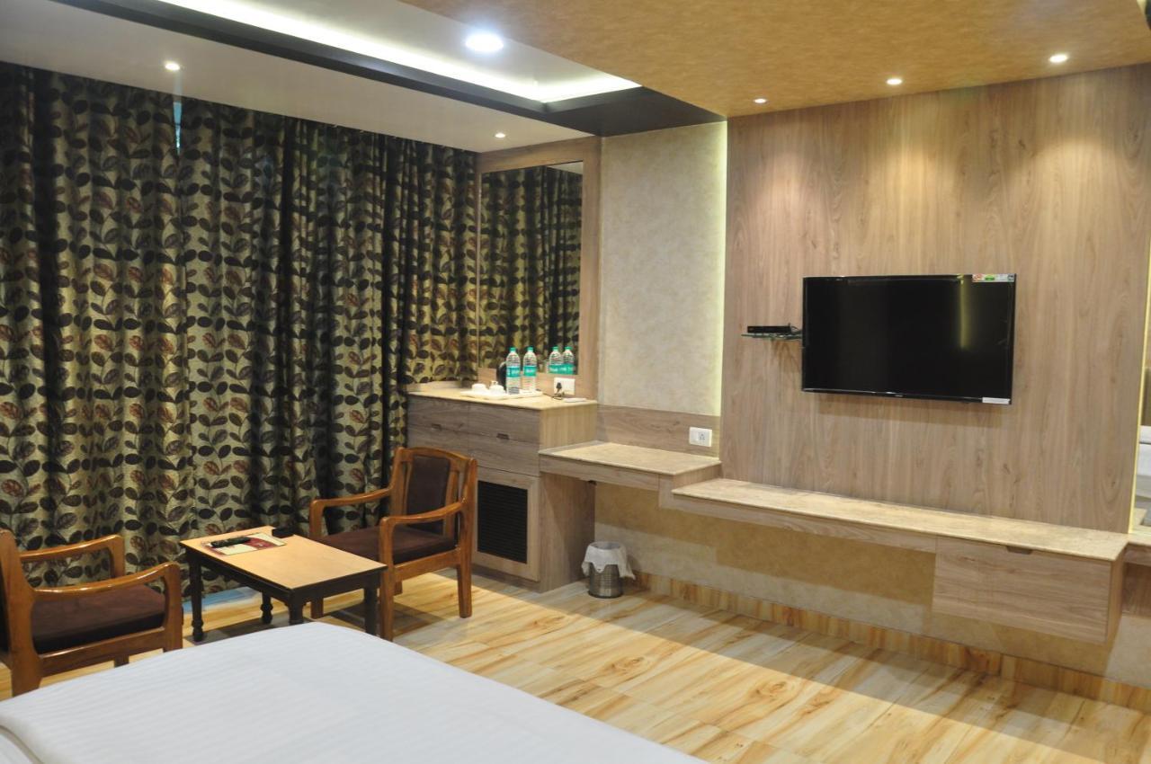 Hotel Park Regency Gorakhpur Exterior photo